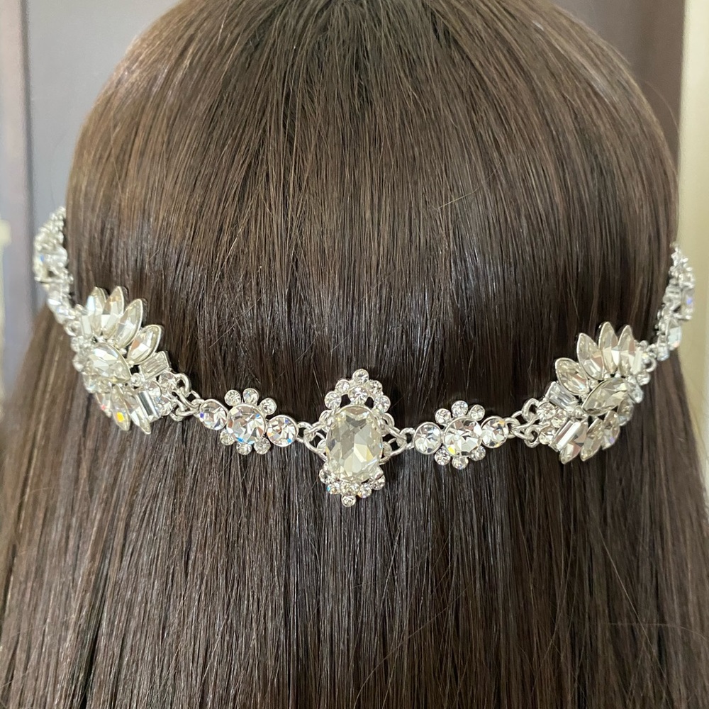 Never Used Bridal Swarovski Hair Halo